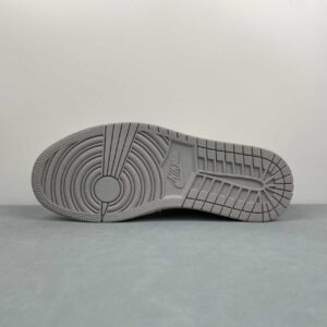 Jordan 1 Low Trvis Scott x Bape: imagen 6