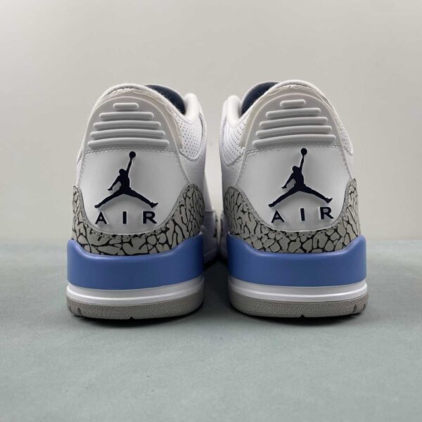 Air Jordan 3 Retro "UNC" - Imagen 5
