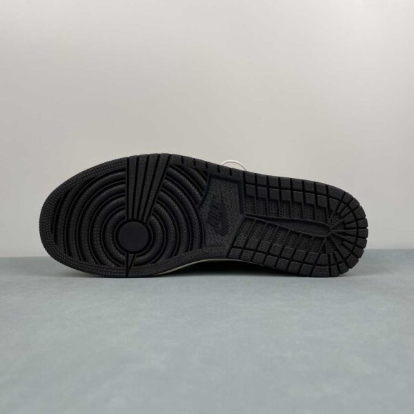 Air Jordan 1 Retro Low Travis Scott - Imagen 6