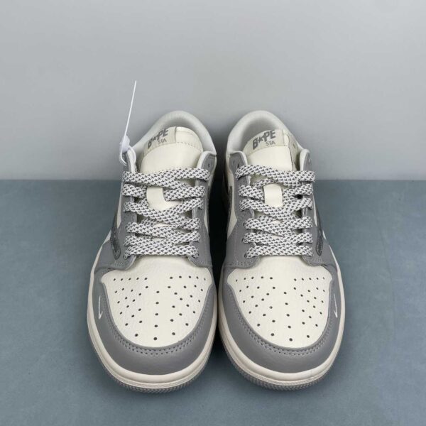 Jordan 1 Low Trvis Scott x Bape - Imagen 4
