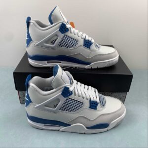 Air Jordan 4 "Military Blue"