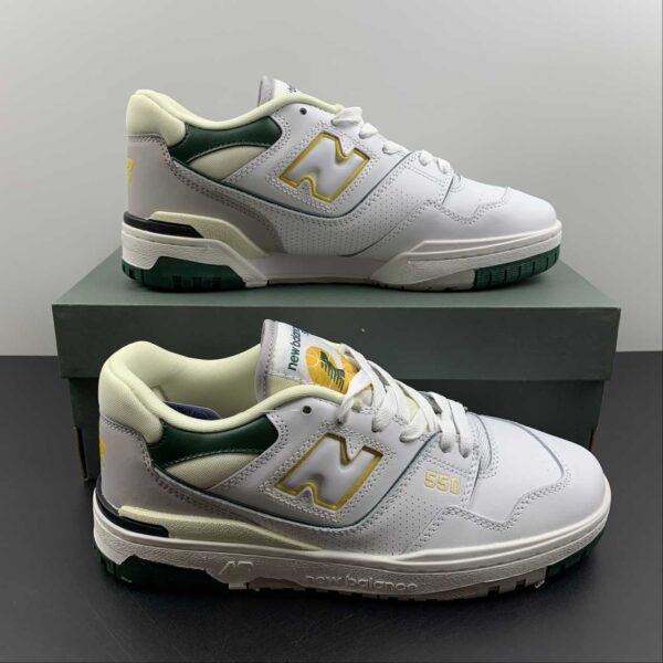 New Balance 550 “White/Nightwatch Green”
