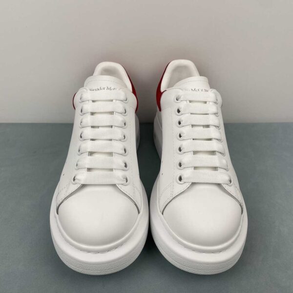 Alexander McQueen Oversized Sneaker “White/Red” - Imagen 4