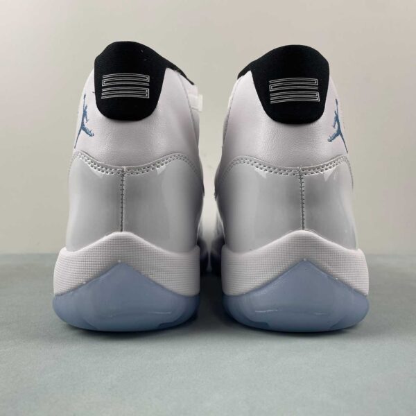 Air Jordan 11 Retro Low “Legend Blue” - Imagen 5