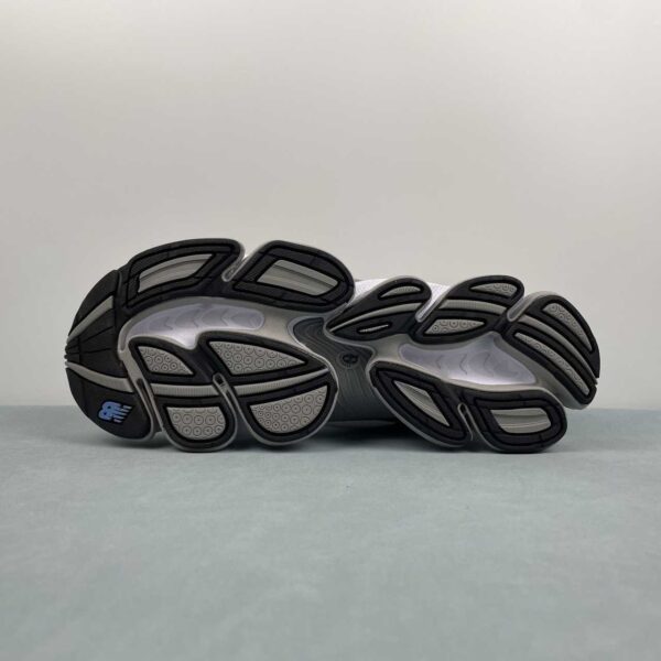 New Balance 2000 ABZORB “Silver Metallic” - Imagen 6