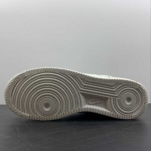 Louis Vuitton x Nike Air Force 1 Low “White/Grey”: imagen 6