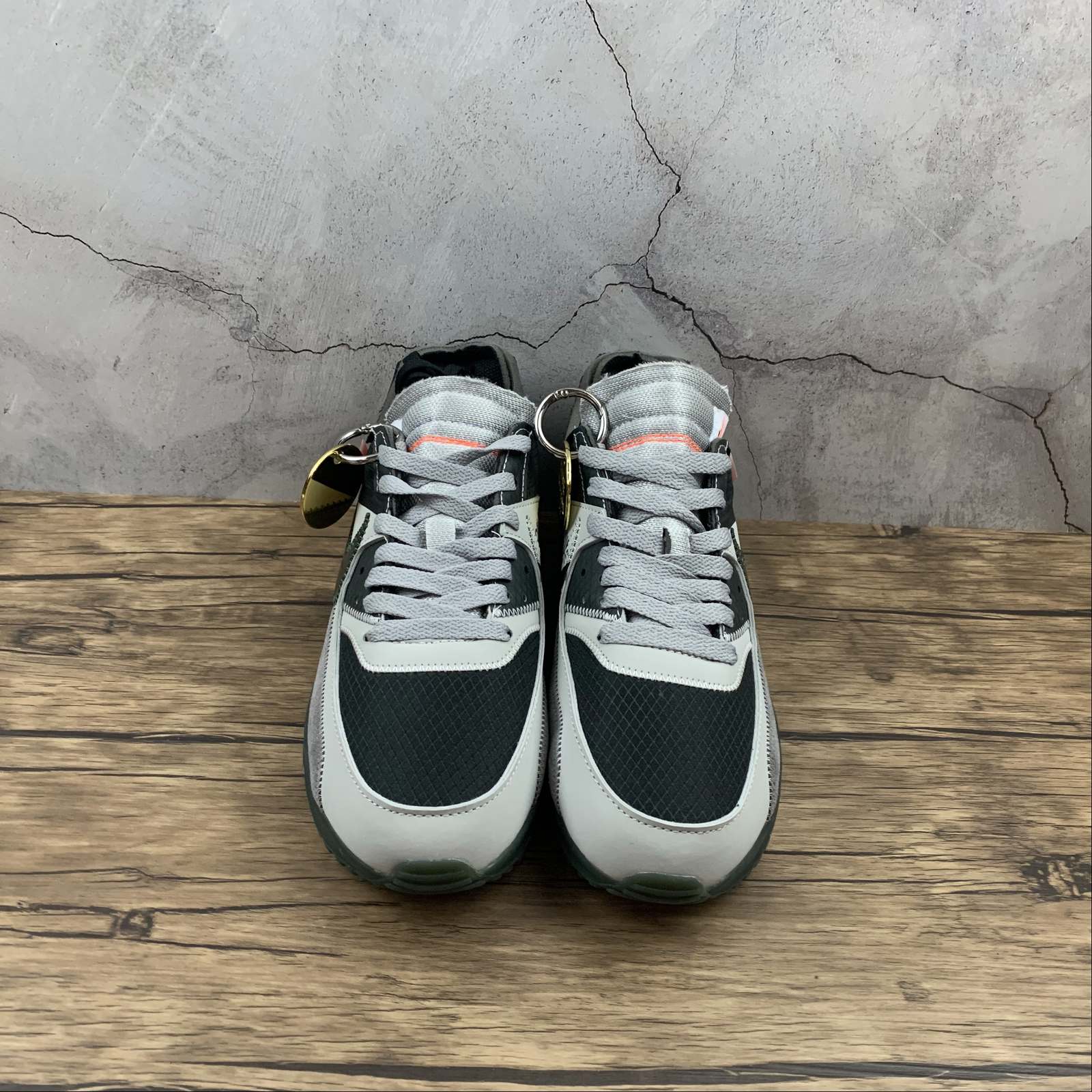 Nike Air Max 90 x Off-White “Grey”: imagen 4