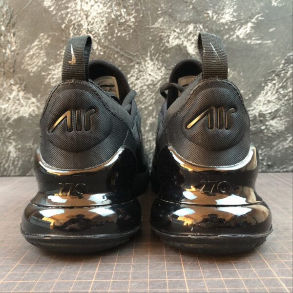 Nike Air Max 270 “Black” - Imagen 5