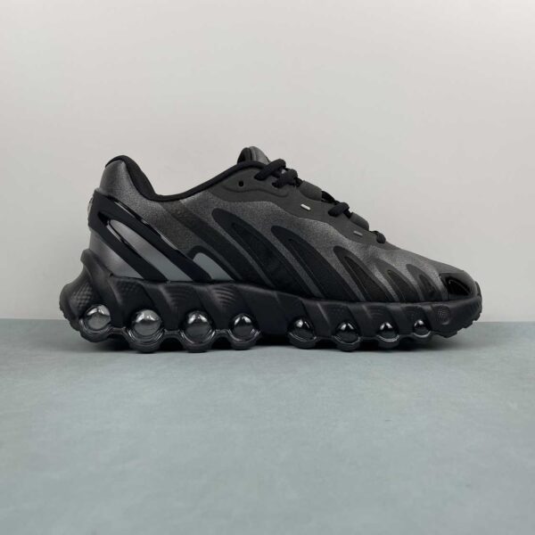 Nike Air Max Dn “Triple Black” - Imagen 3