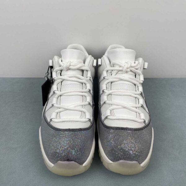 Air Jordan 11 Retro Low "Year of the Snake" - Imagen 4