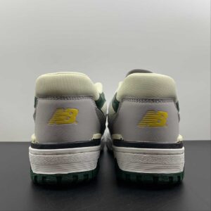 New Balance 550 “White/Nightwatch Green”: imagen 5
