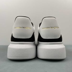 Alexander McQueen Oversized Sneaker “Black/White”: imagen 5