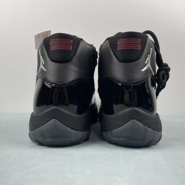 Air Jordan 11 Retro “Cap and Gown” - Imagen 5