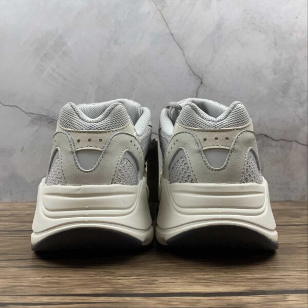 adidas Yeezy Boost 700 V2 “Tephra” - Imagen 5