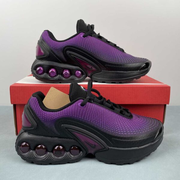 Nike Air Max DN SE “Bold Berry”