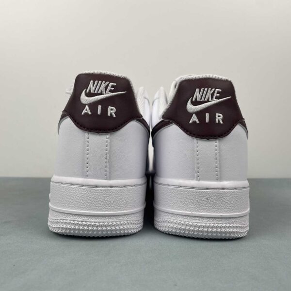 Nike Air Force 1 ’07 “White / Burgundy Crush” - Imagen 5
