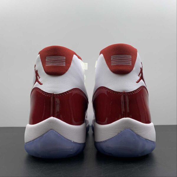 Air Jordan 11 Retro “Cherry” - Imagen 5