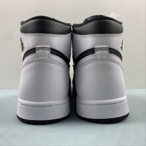 Air Jordan 1 Retro High OG “Black/White”: imagen 5