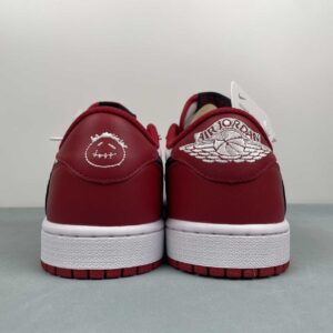 Air Jordan 1 Low OG x Travis Scott “Chicago”: imagen 5