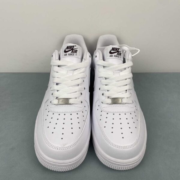 Nike Air Force 1 ’07 “White / Burgundy Crush” - Imagen 4
