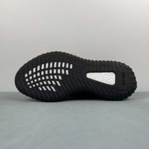 adidas Yeezy Boost 350 V2 “Oreo”: imagen 6