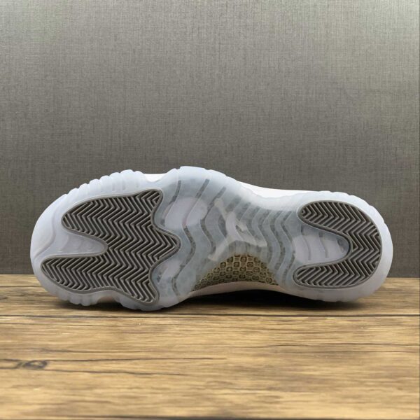Air Jordan 11 Retro "Cool Grey" - Imagen 6