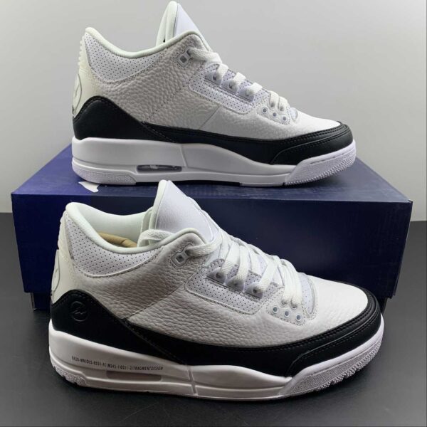 Air Jordan 3 Retro "White Black"