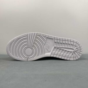 Air Jordan 1 Retro High OG “Royal Reimagined”: imagen 6