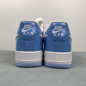 Nike Air Force 1 ’07 LV8 “Psychic Blue / White / University Blue”: imagen 5