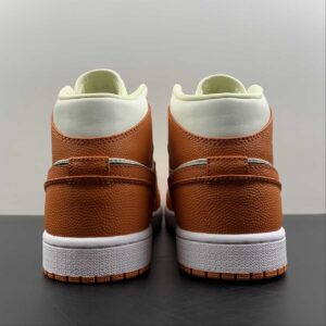 Air Jordan 1 Mid SE “Sport Spice”: imagen 6